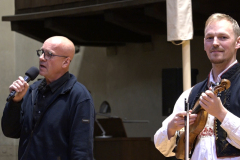 Roman Kubašta vzpomíná na dědečka Vojtěcha Kubaštu a  kapelník Muzičky Martin Sochor 2022