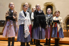 1.04.-Vystoupeni-Muzicky-obohatily-treperendy-ze-souboru-Rosenka-Bambulek-a-Makovicka..